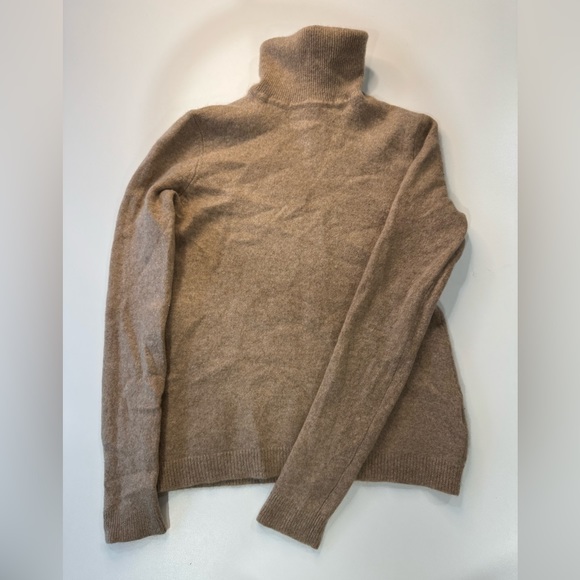 100% Cashmere Charter Club Turtle Neck Sweater - Picture 5 of 6